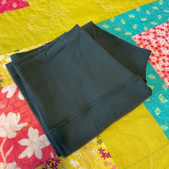 Lululemon cropped align leggings - Picture 4 of 5